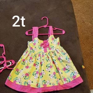 Girls 2t lot